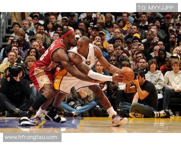 科比在对阵马卡比时的精彩表现与篮球传奇的巅峰对决回顾